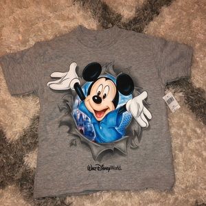 XS Walt Disney World Mickey kids T-shirt.